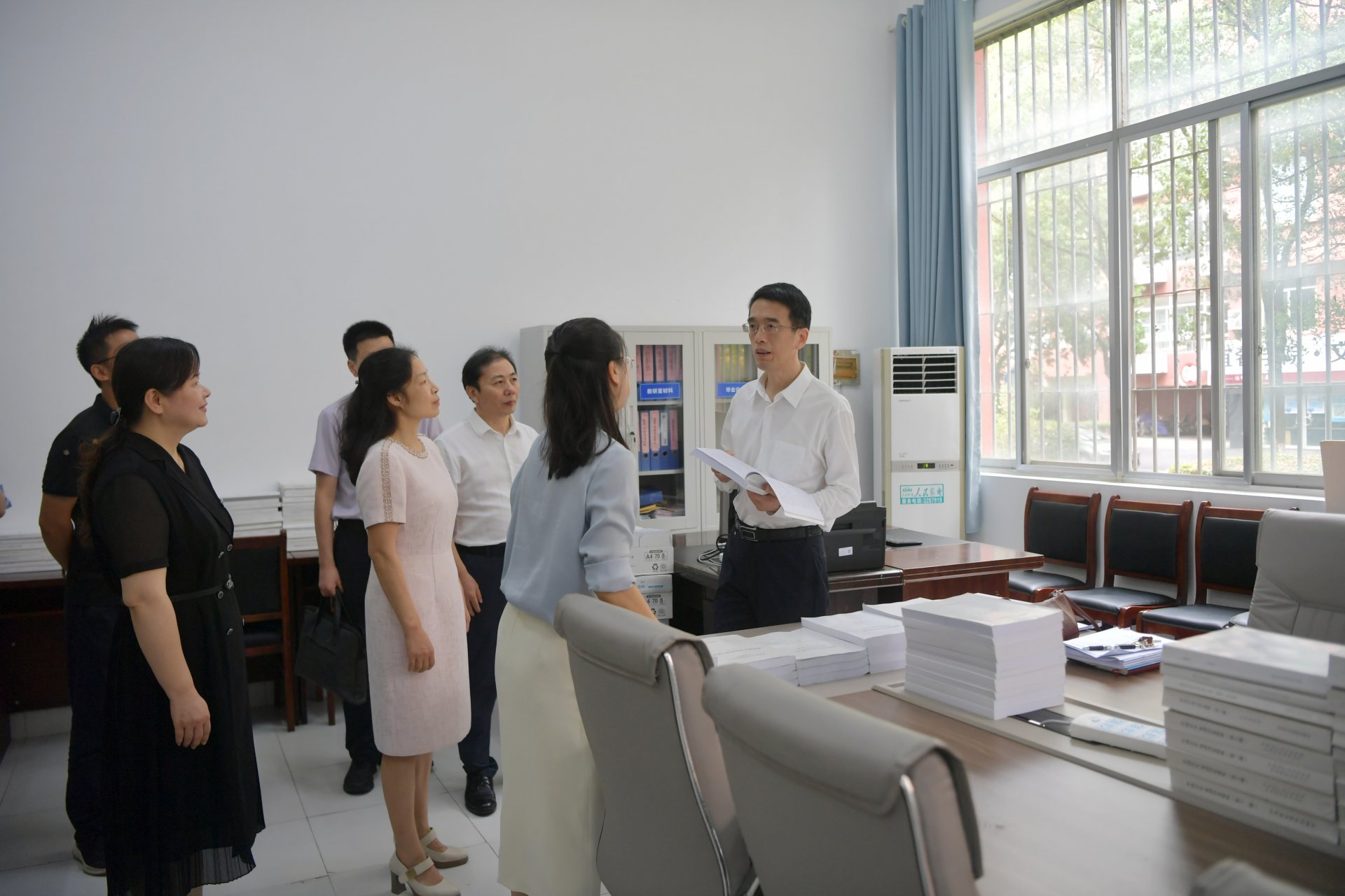 校本部：宜春市袁州区学府路576号